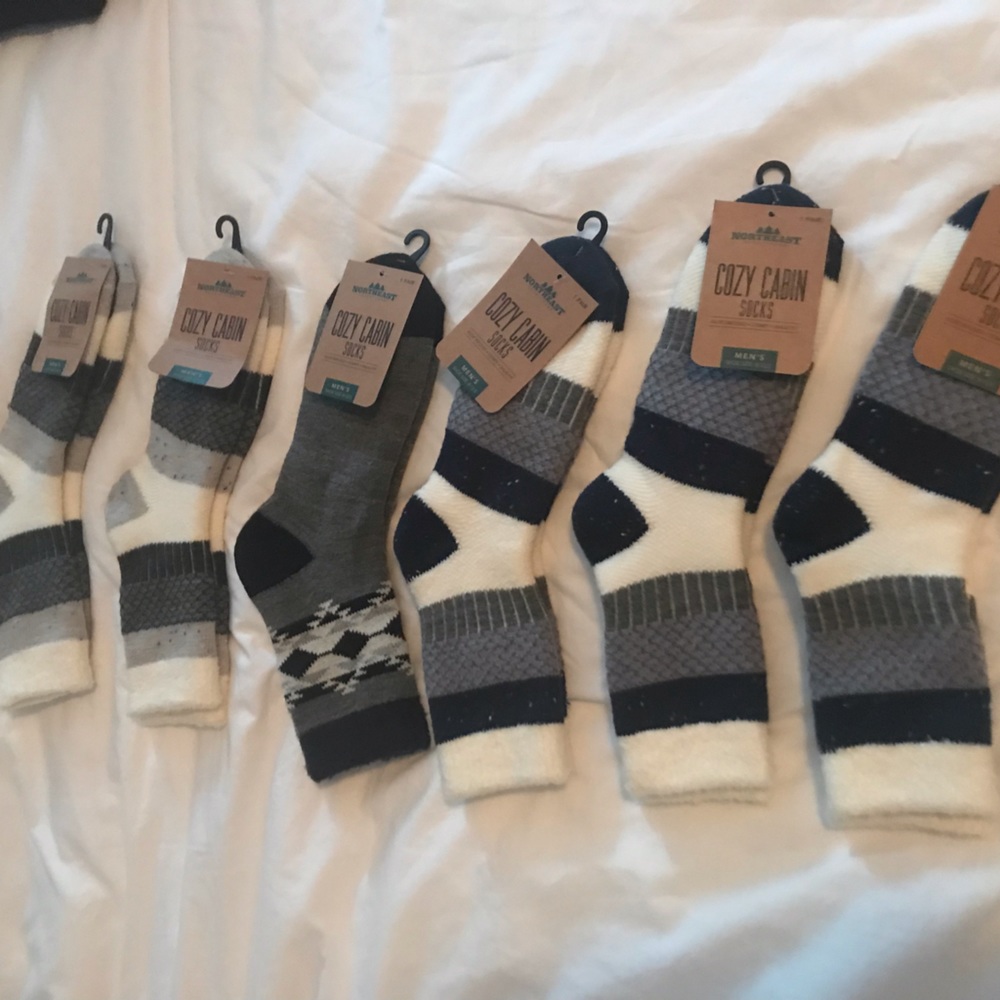 Lot of 7 Cozy Cabin socks